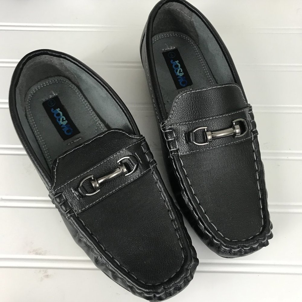 Josmo Buckle Accent Loafer Boys Shoe size 4